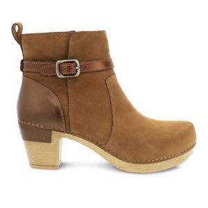 Danko Anya Nubuck Biscotti Booties Size 39 Brown Zipper Buckle Ankle Heel 8.5 US